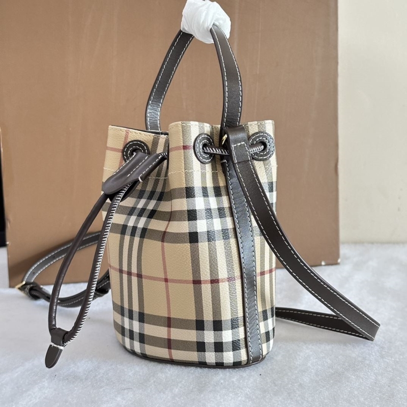 Bv*b*rry bucket bags
